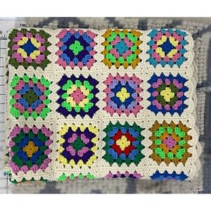 Vintage Handmade Colorful Granny Square Crochet Throw - Cream Trim